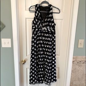 Size 8 White House Black Market dress.